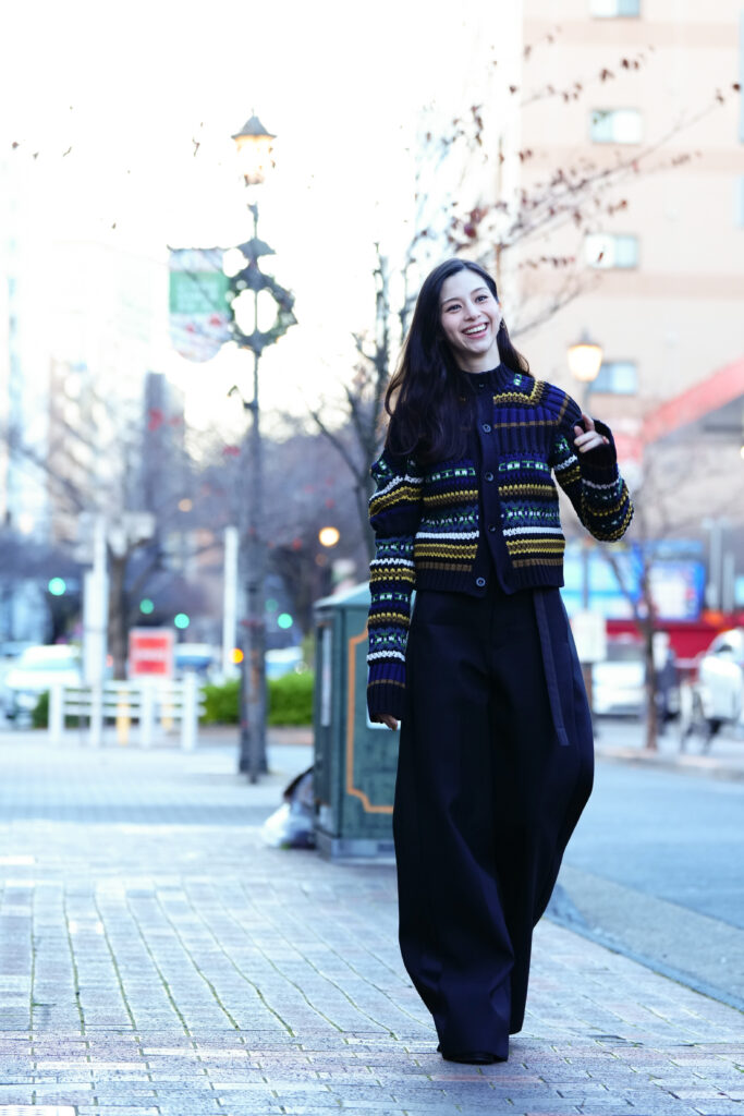 中条あやみ　明るい笑顔の秘密とは　たどり着いた「自分の感情に向き合う方法」思考の断捨離、自分に負けたくない気持ちも…